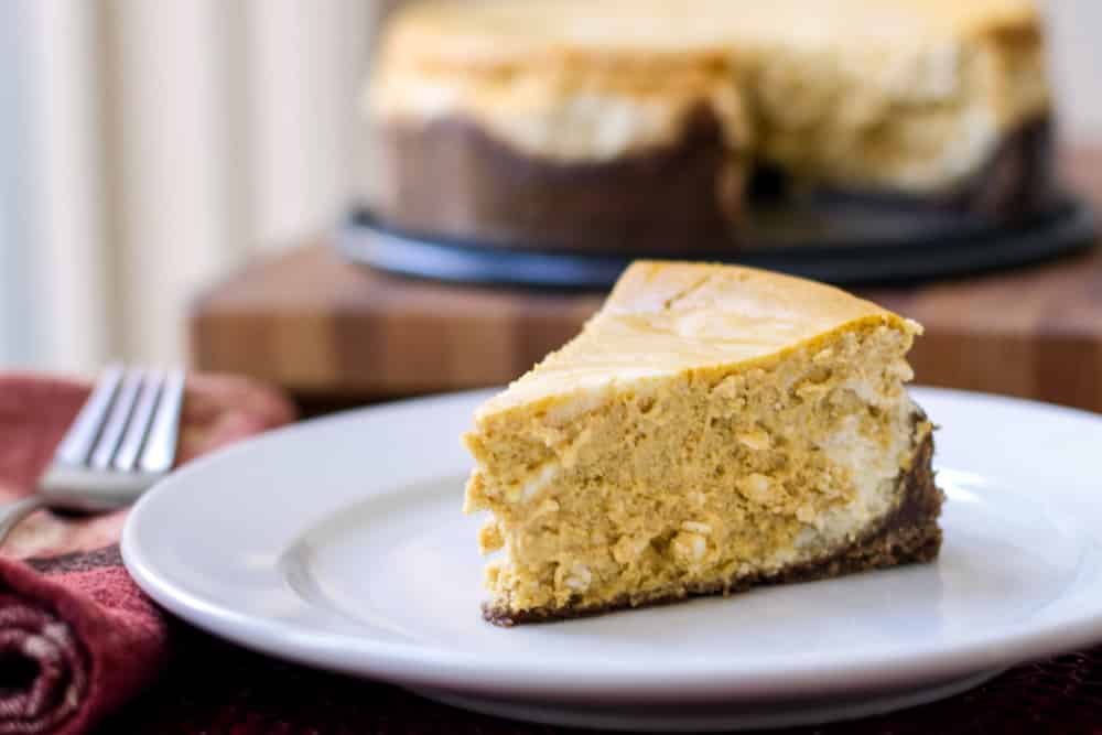 Pumpkin cheesecake with gingersnap crust