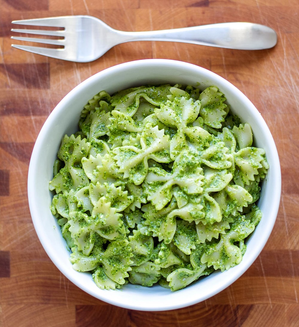 Spinach & Parsley pesto with bow tie pasta
