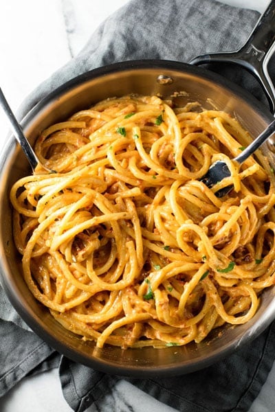 5-Ingredient Sun Dried Tomato Alfredo