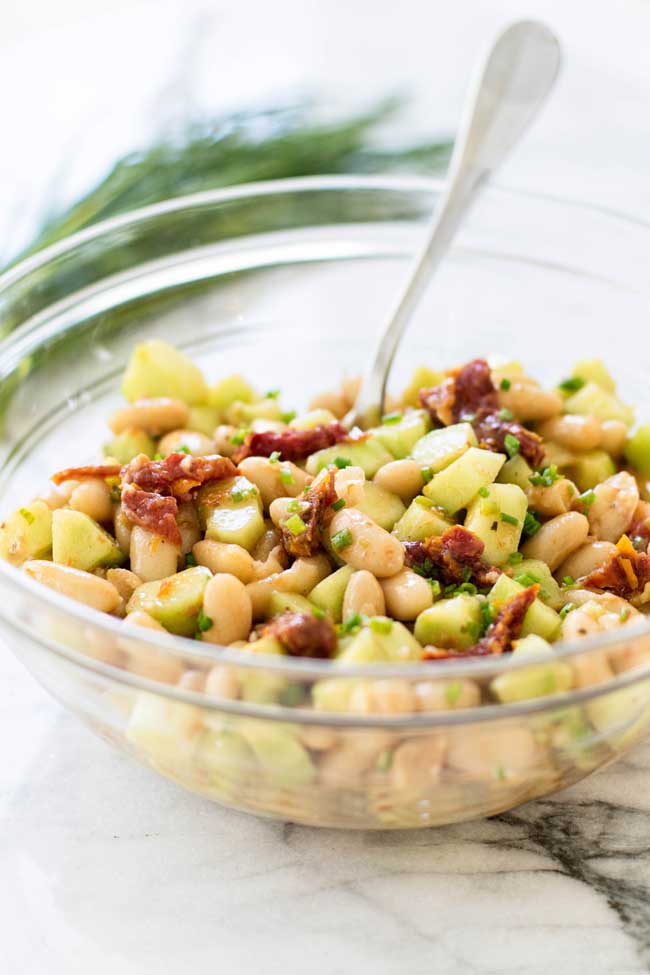 photo of a bowl of white bean salad