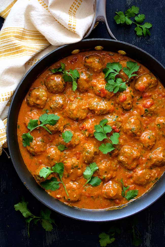 meatballs in spicy curry.