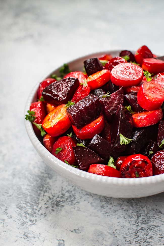 Easy Holiday Side Dishes: Roasted Beets and Carrots