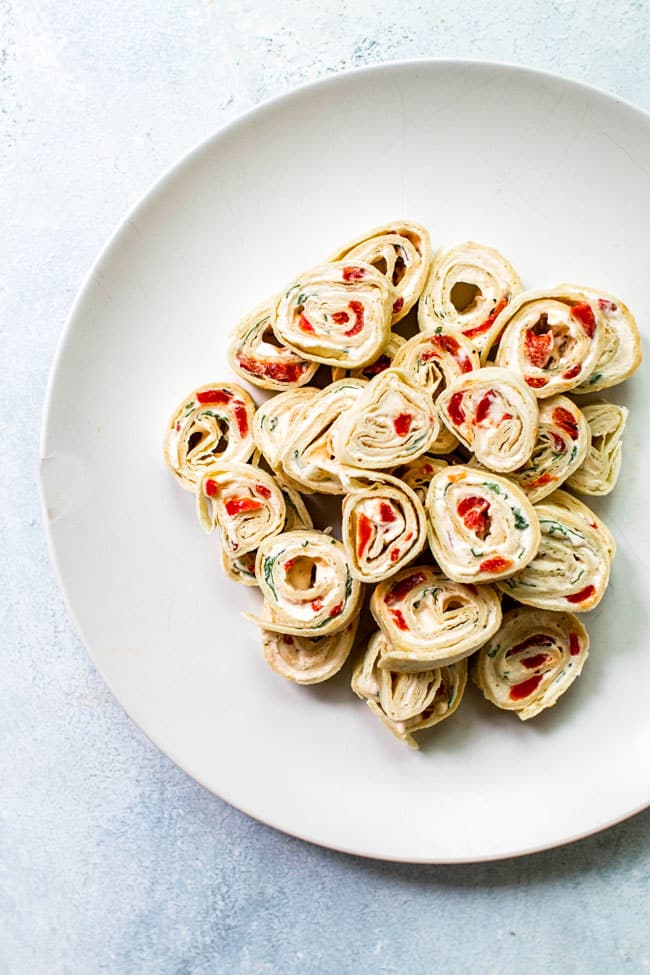 roasted red pepper basil pinwheels