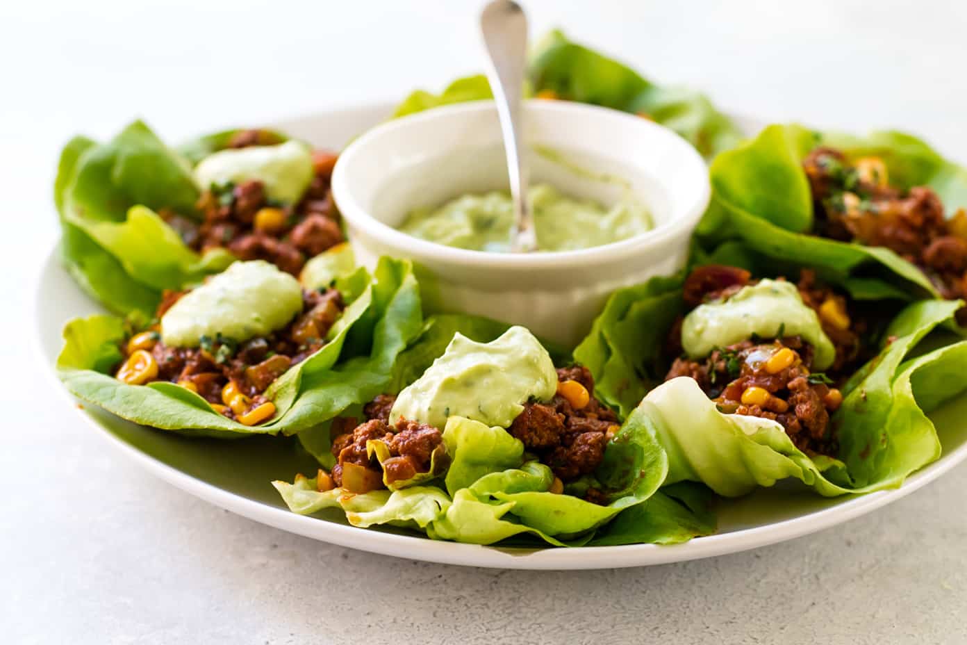 chipotle beef lettuce wraps with avocado dressing