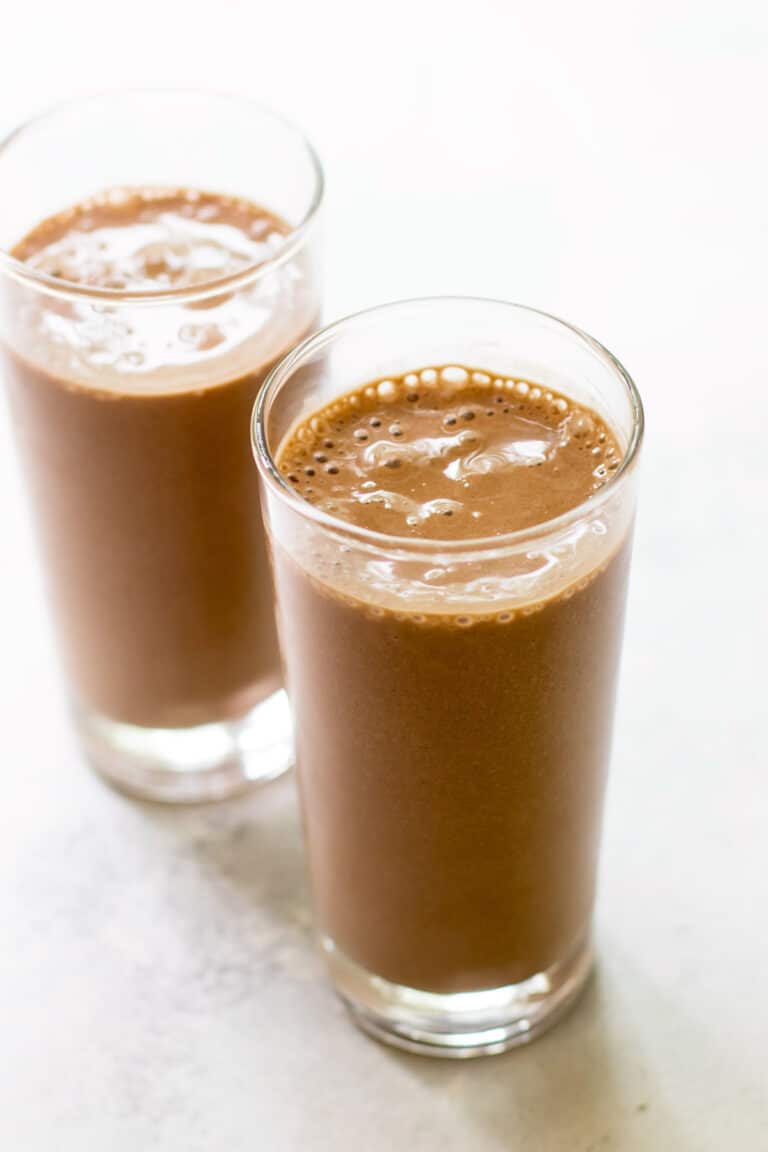 two glasses of banana mocha smoothie.