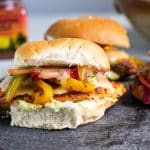 close-up photo of a fajita chicken burger