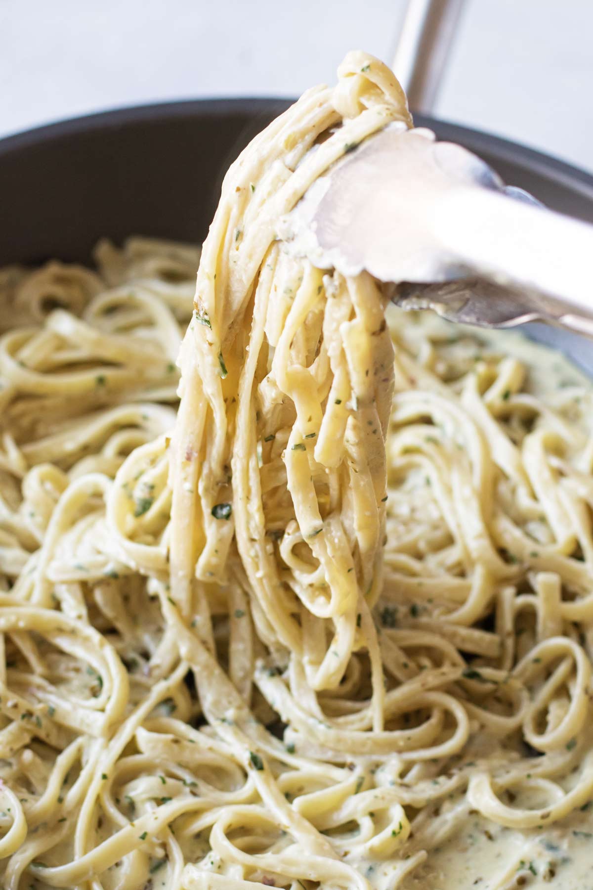 Food on Fridays: Pioneer Woman's Pasta with Pesto Cream Sauce (and