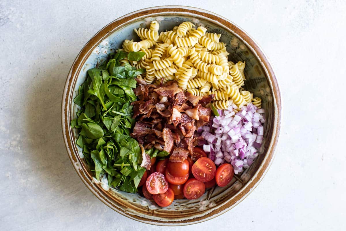 https://www.girlgonegourmet.com/wp-content/uploads/2021/06/BLT-Pasta-Salad-3.jpg