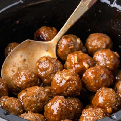 Honey Garlic Meatballs (5 Ingredients)
