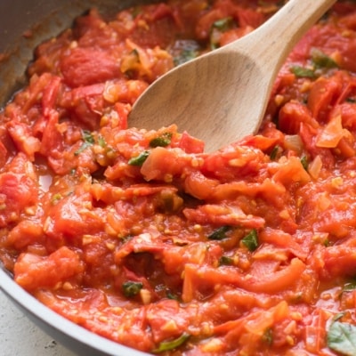 Tomato Sauce with Garden-Fresh Tomatoes