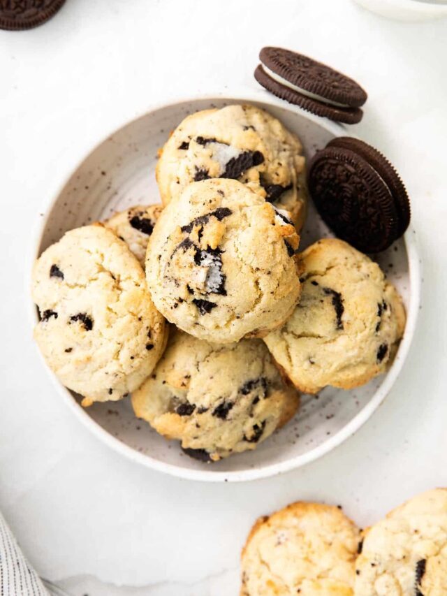 Easy Cookies and Cream Cookies