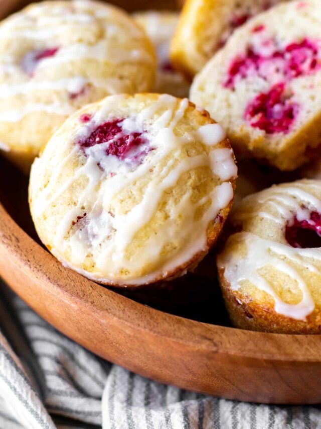 Easy Raspberry Muffin Recipe for Spring