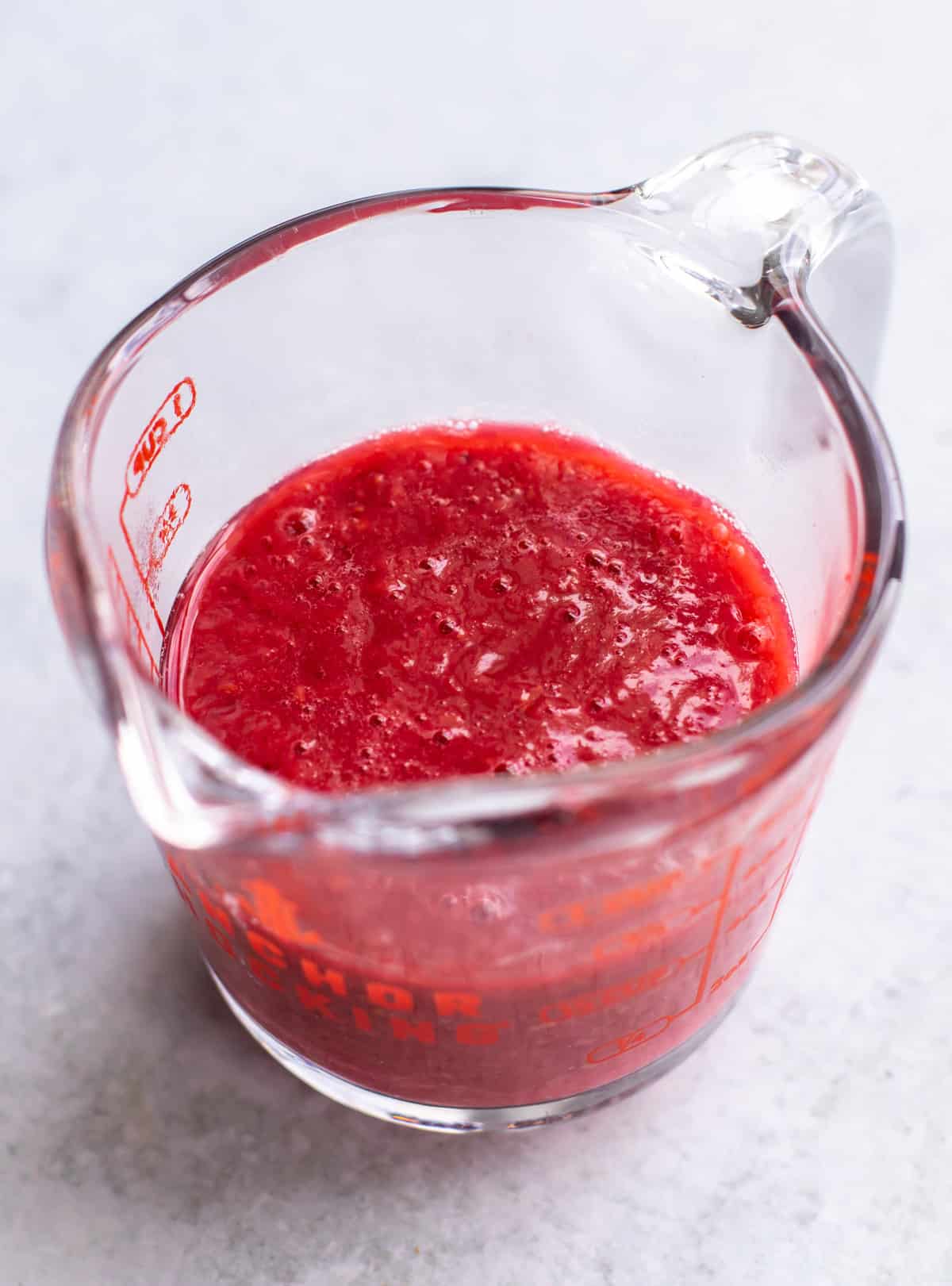 the finished sauce in a measuring cup